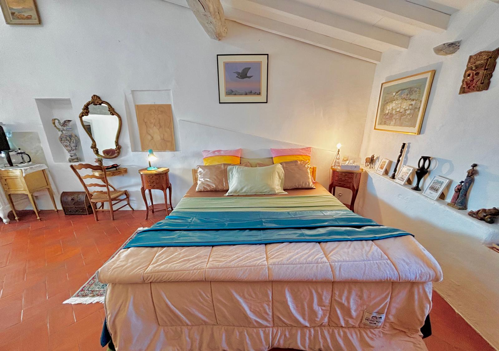 Gite Insolite Pyrénées-Orientales 66 Loft Terrasse entre Mer et Montagne vue Canigou