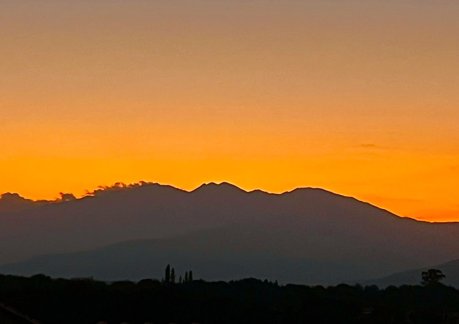 Gite Insolite Pyrénées-Orientales 66 Loft Terrasse entre Mer et Montagne vue Canigou