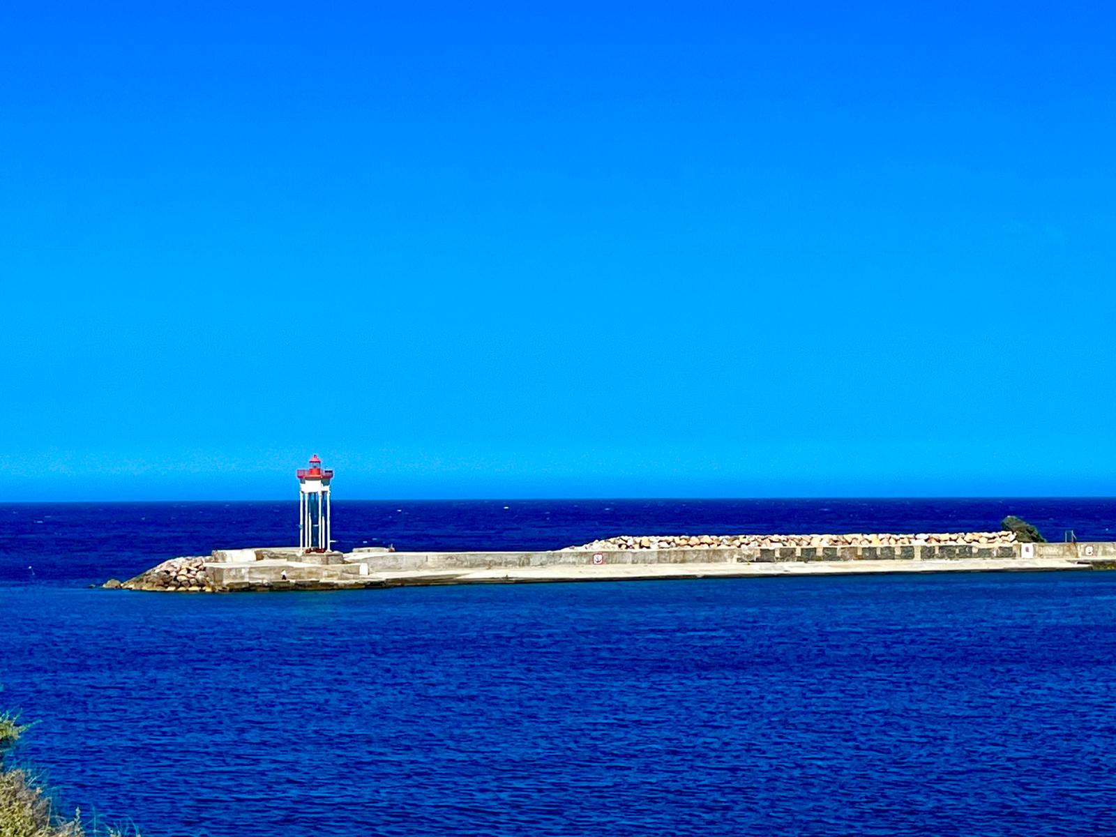 Gite Insolite Pyrénées-Orientales 66 Loft Terrasse entre Mer et Montagne vue Canigou
