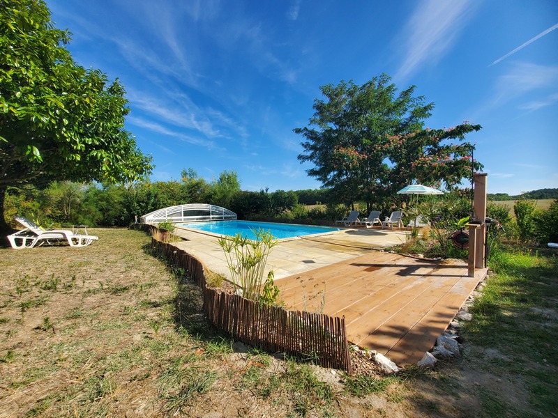 Gite Insolite Lot-et-Garonne 47 salle 100m² + formules hébergement 8/15/22/30/37 p