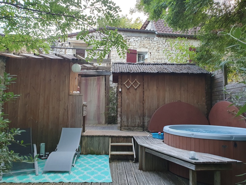 Gite Insolite Lot-et-Garonne 47 salle 100m² + formules hébergement 8/15/22/30/37 p