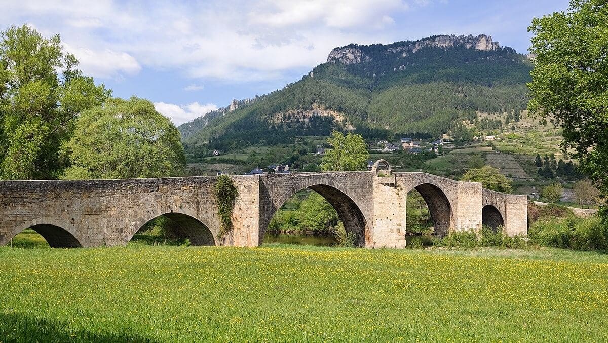 Gite Insolite Lozère 48